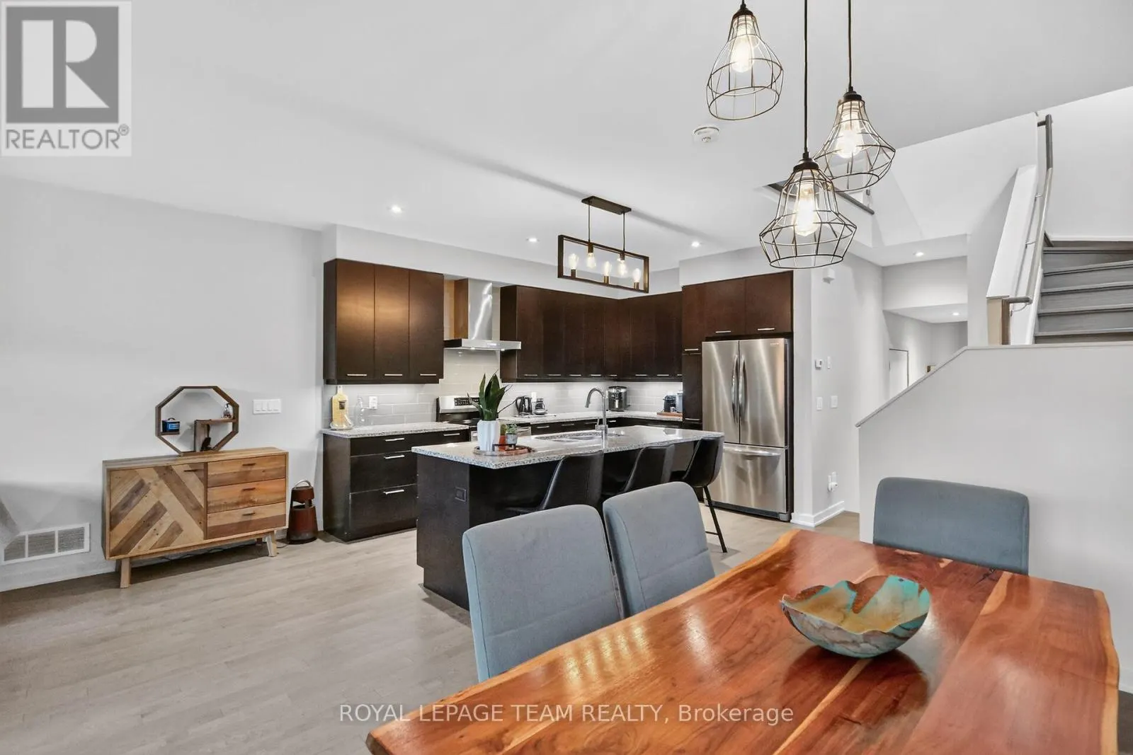140 LARIMAR CIRCLE