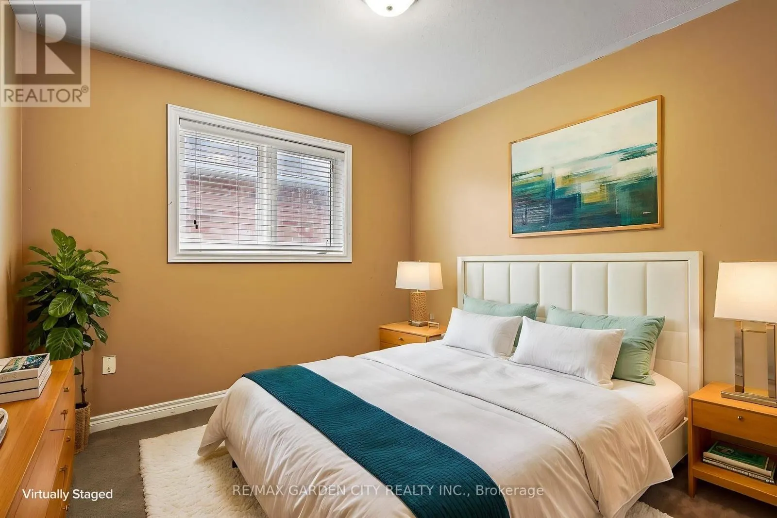 401 WRIGHT CRESCENT