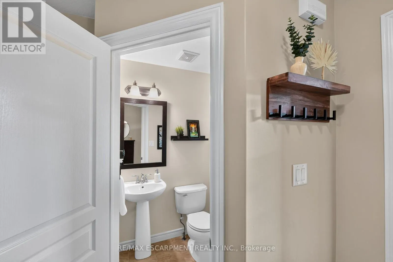 4838 ADAM COURT