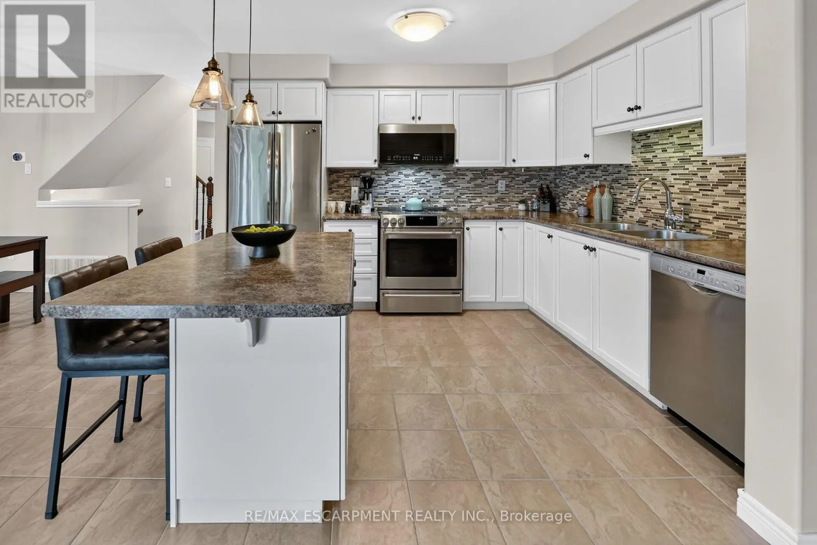 4838 ADAM COURT