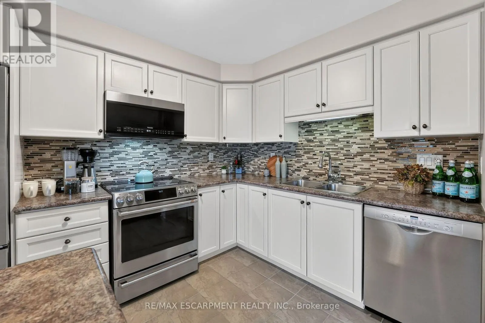 4838 ADAM COURT