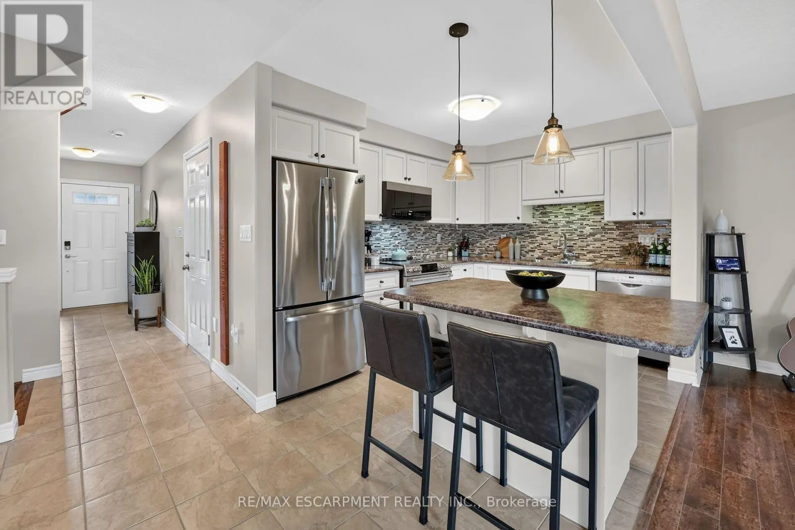 4838 ADAM COURT