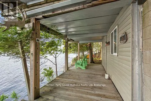 124 HEALEY LAKE WATER