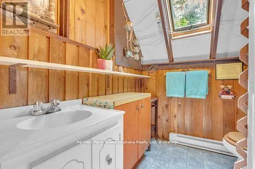 124 HEALEY LAKE WATER