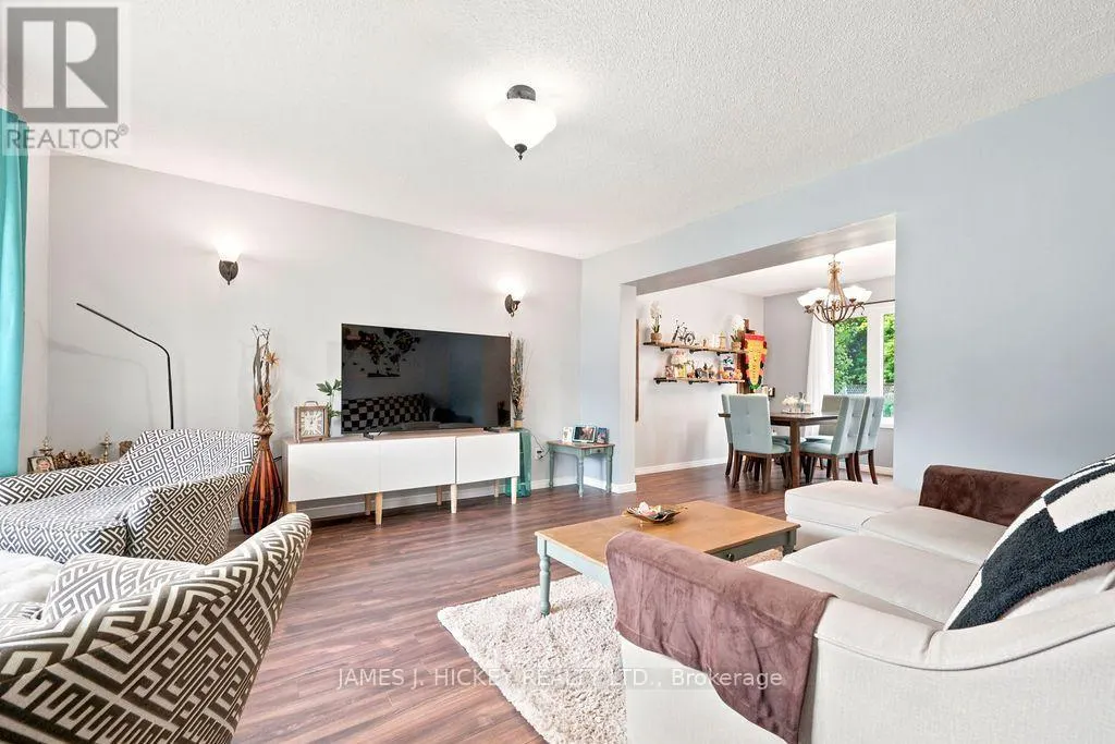 4 BANTING DRIVE