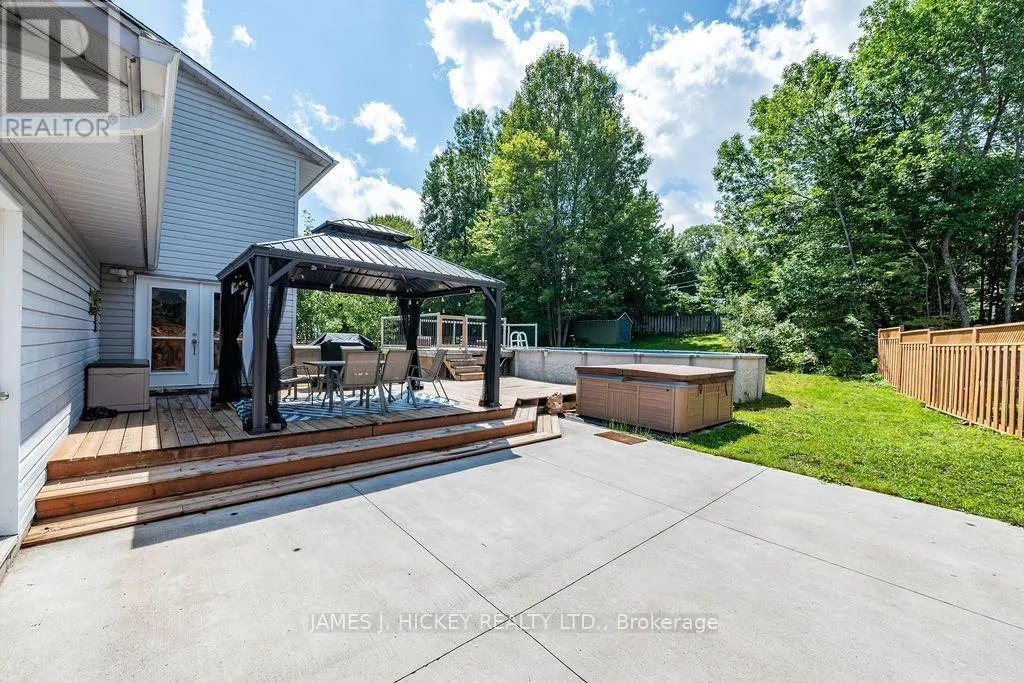4 BANTING DRIVE