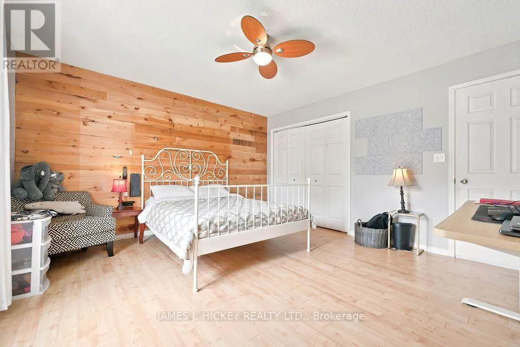 4 BANTING DRIVE