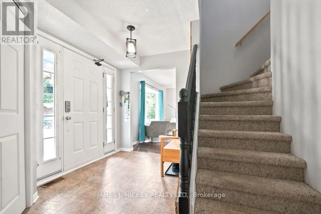 4 BANTING DRIVE