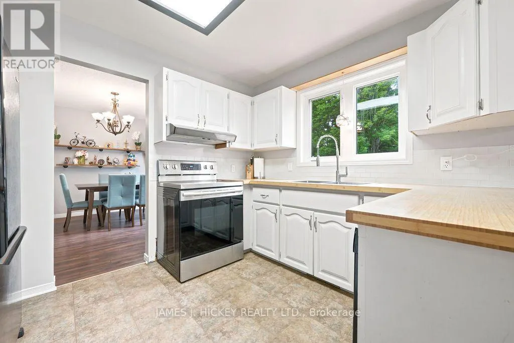 4 BANTING DRIVE