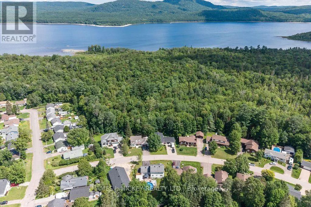 4 BANTING DRIVE