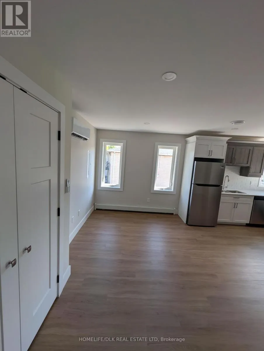 12 SCACE AVENUE