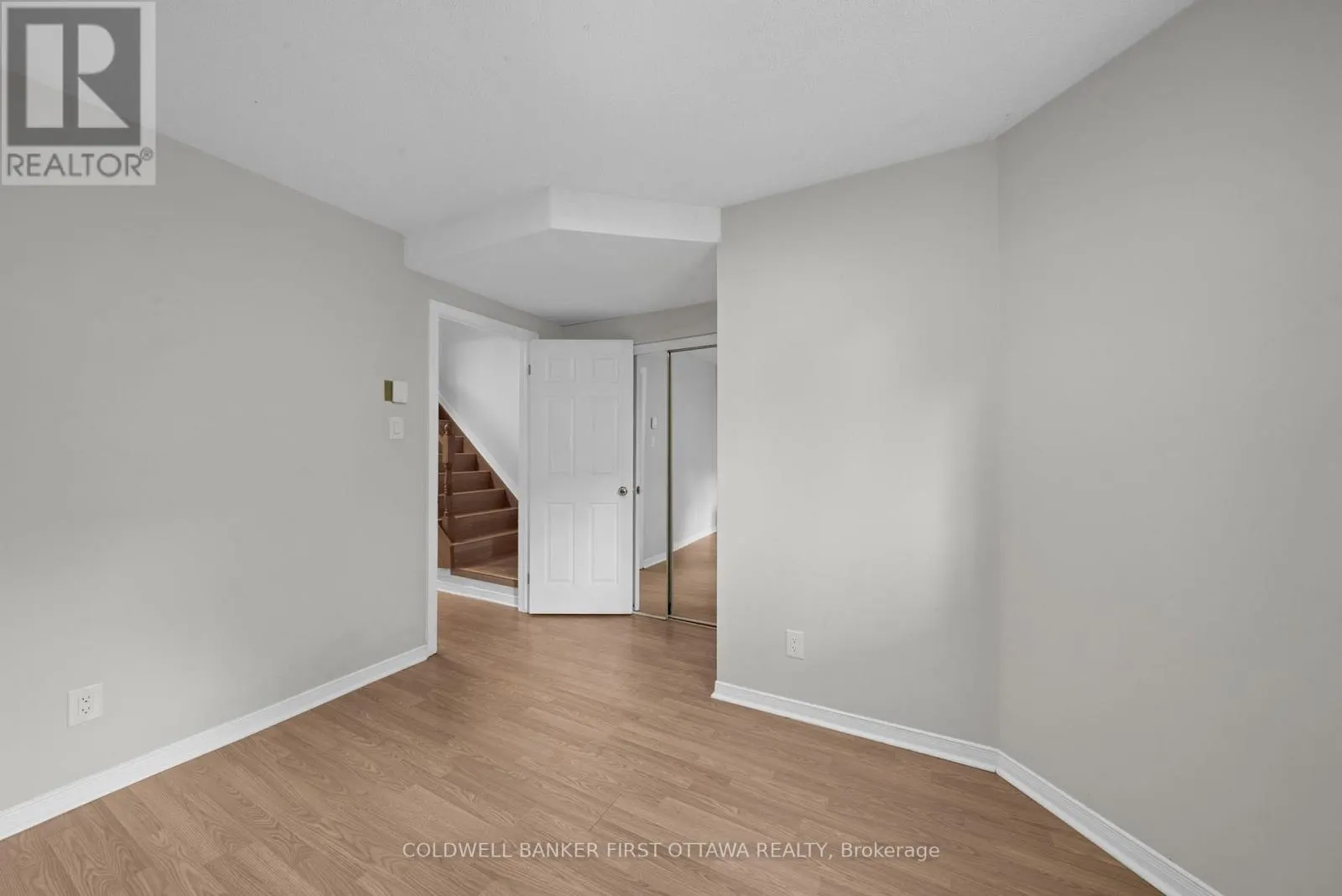 386 BRISTON PRIVATE