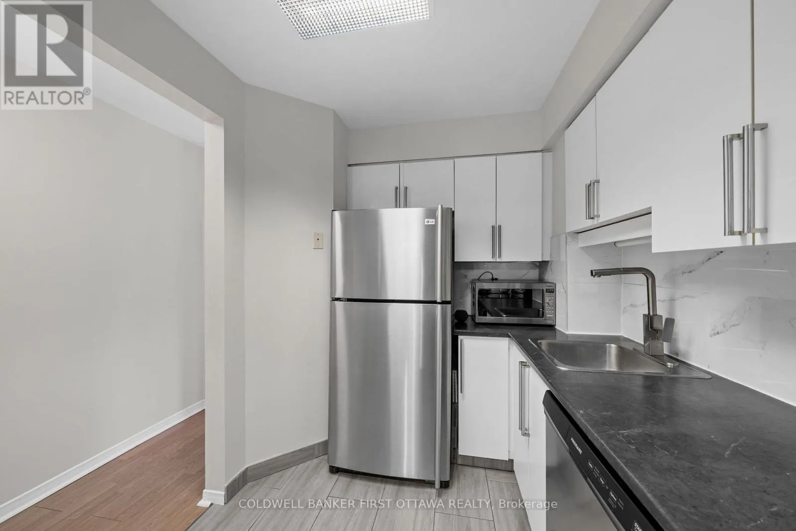 386 BRISTON PRIVATE
