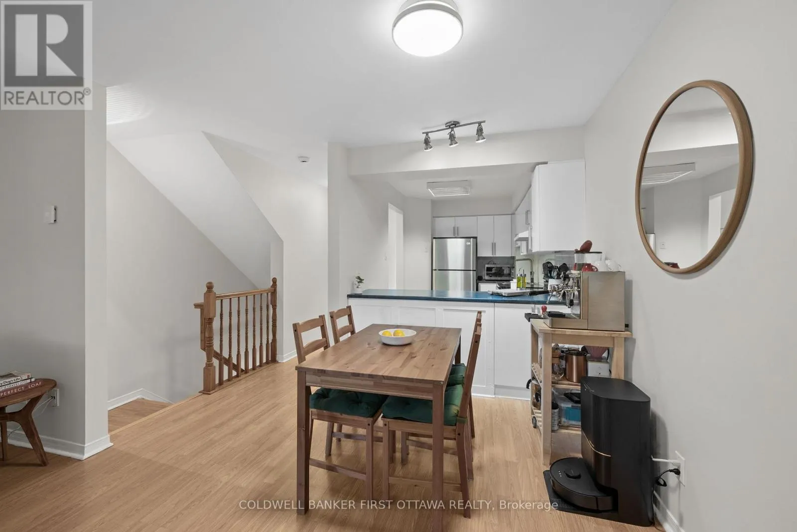 386 BRISTON PRIVATE