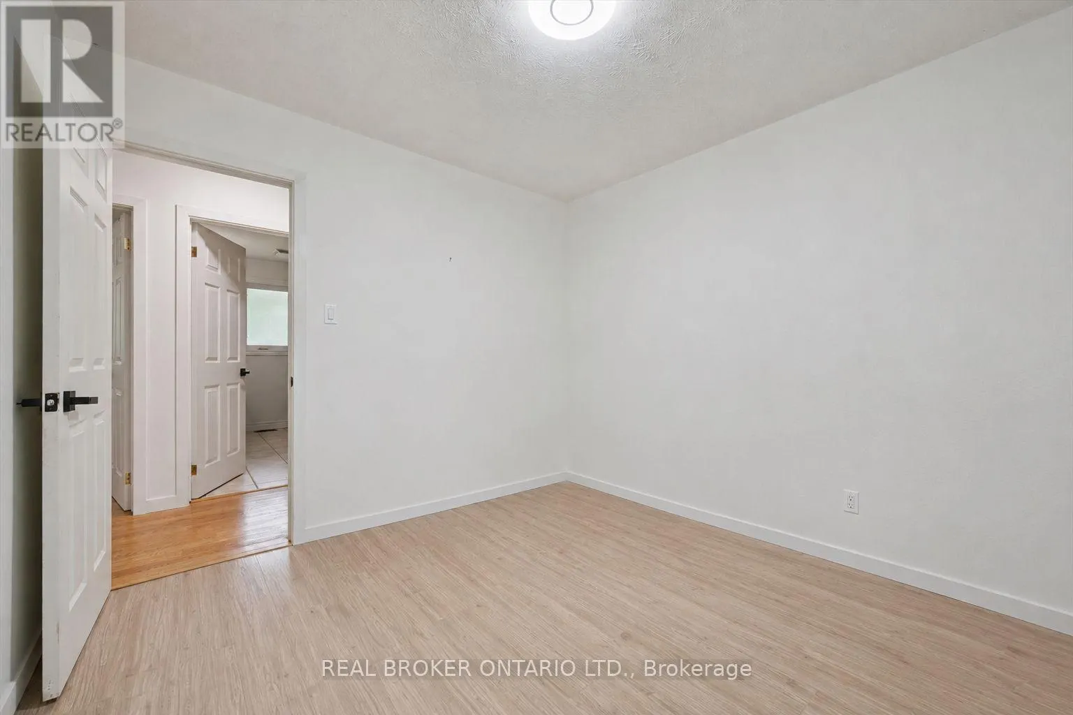 27 DAWSON DRIVE