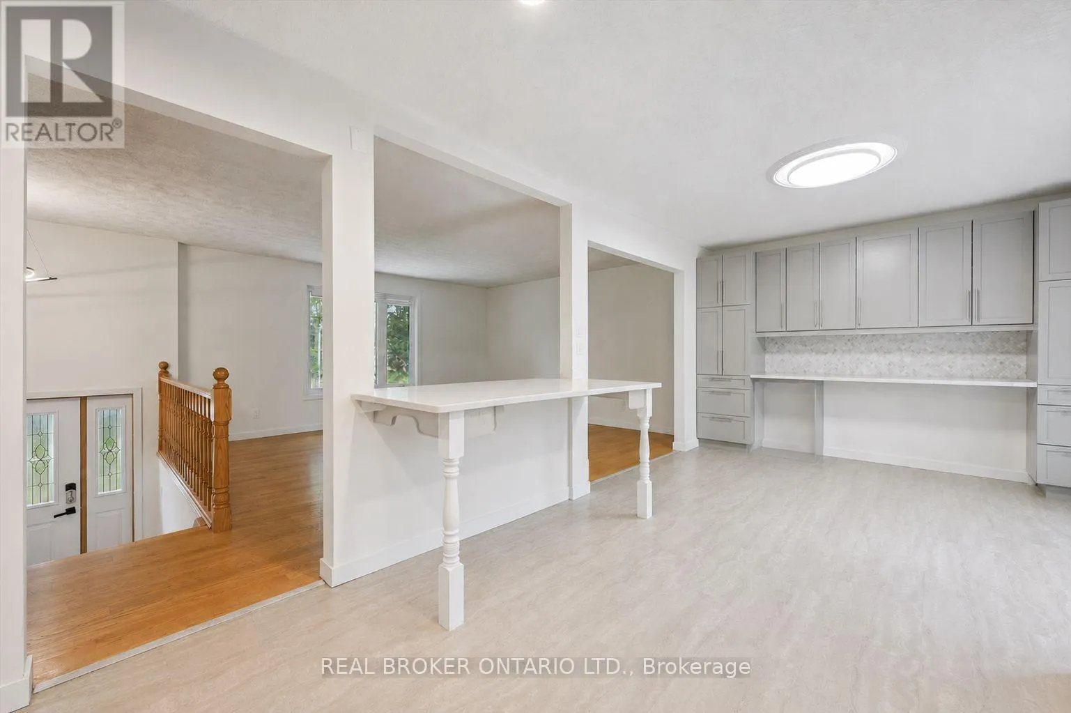 27 DAWSON DRIVE