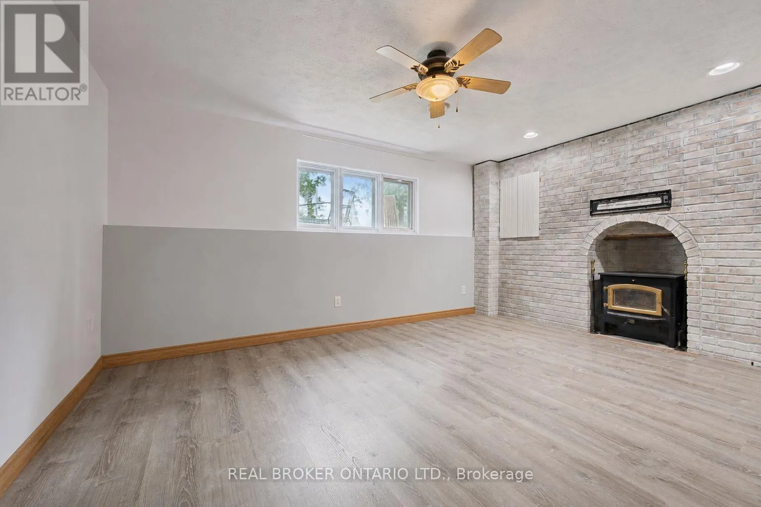 27 DAWSON DRIVE