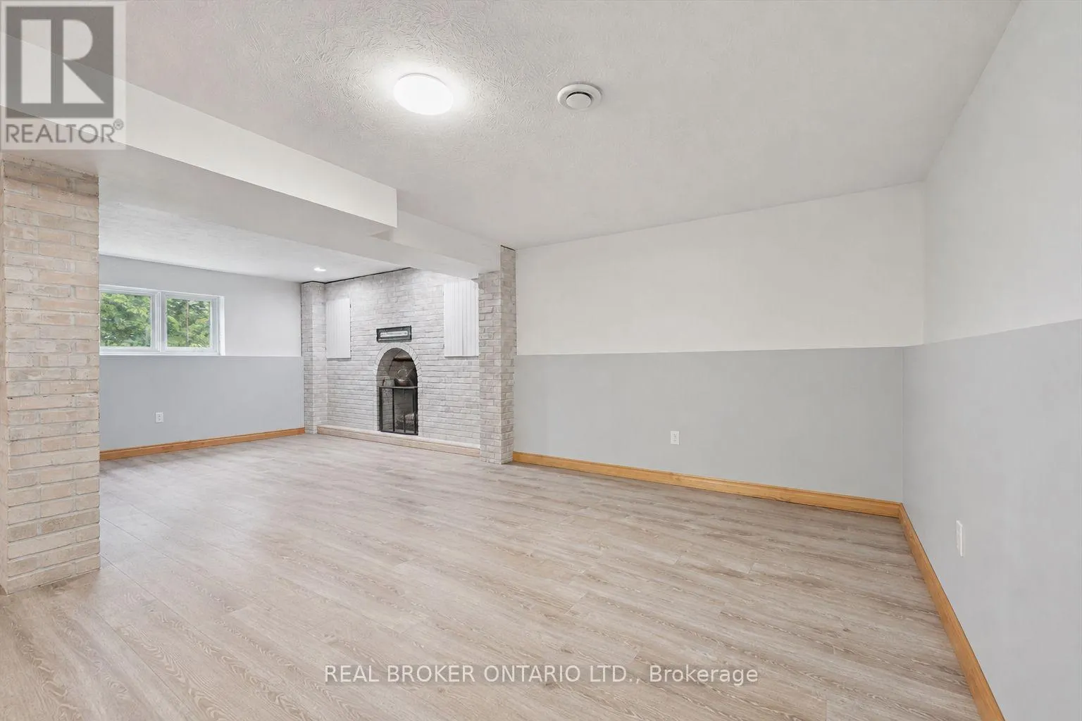 27 DAWSON DRIVE
