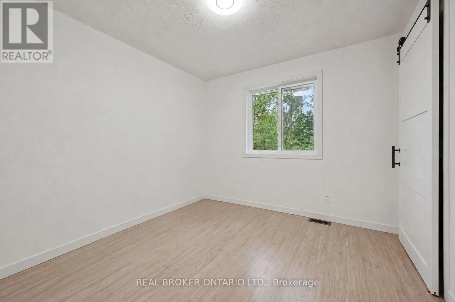 27 DAWSON DRIVE
