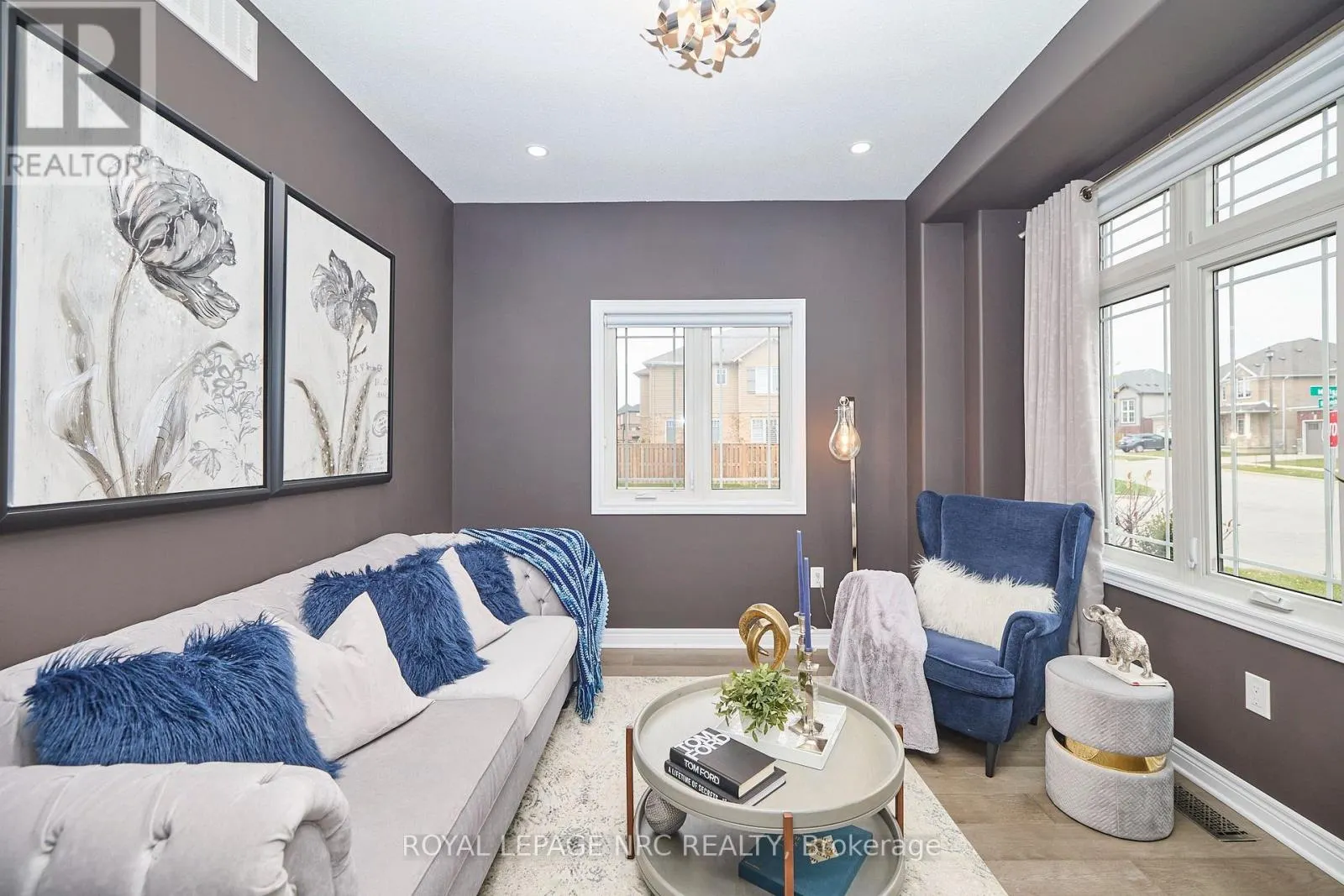 31 BERGENSTEIN CRESCENT