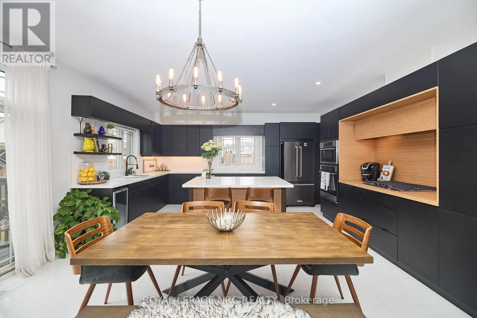 31 BERGENSTEIN CRESCENT