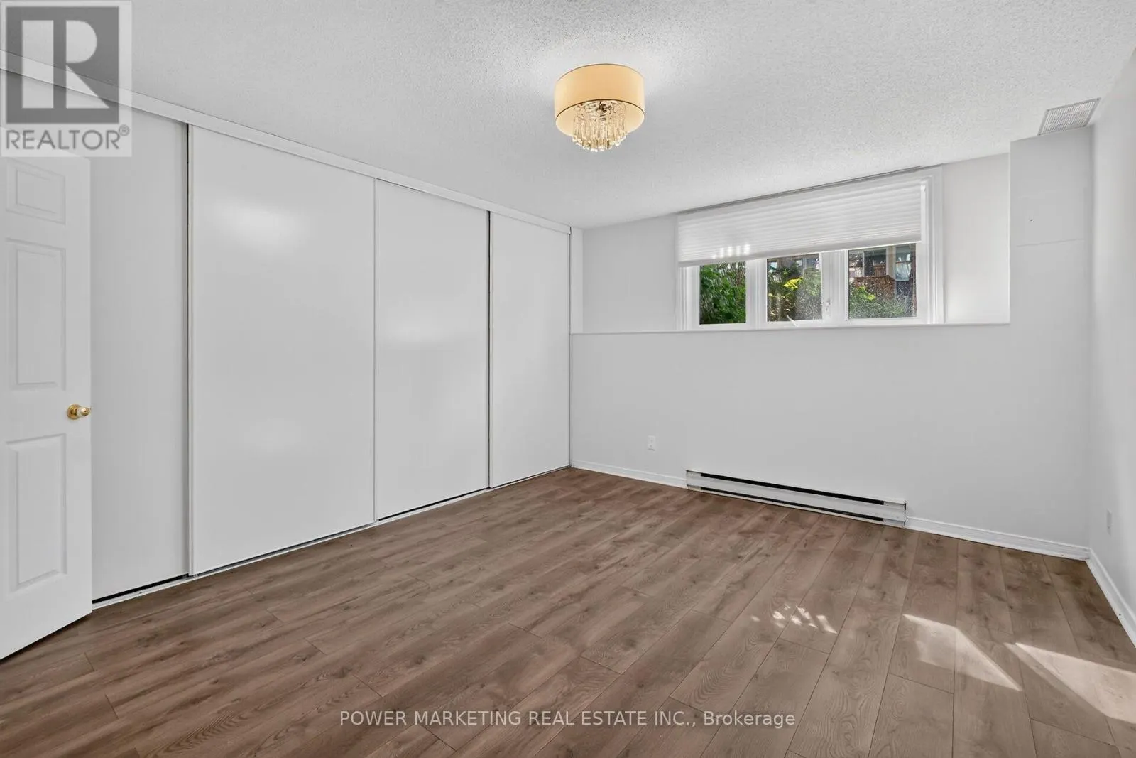 442 BRISTON PRIVATE