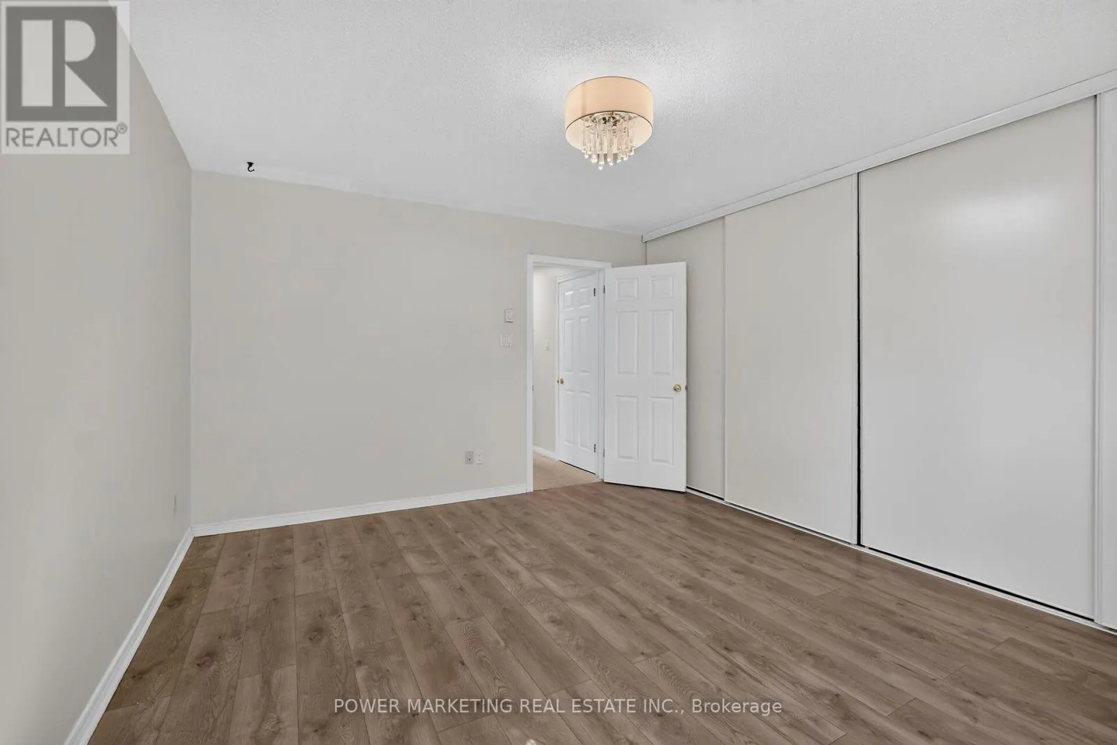 442 BRISTON PRIVATE