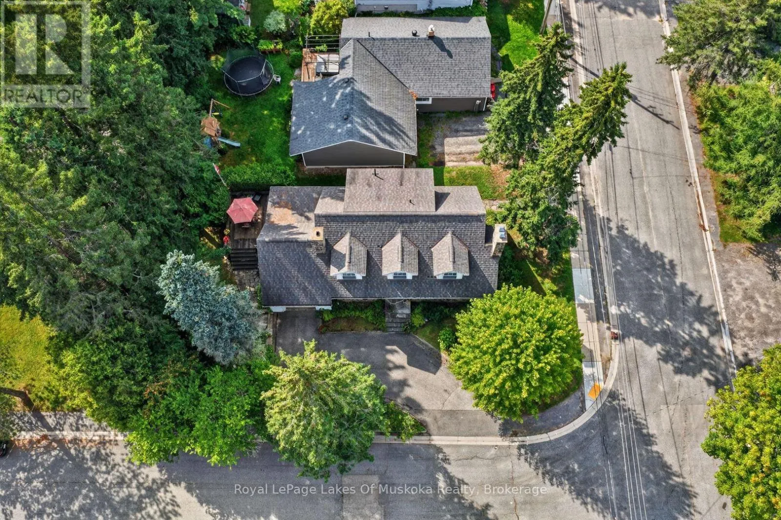 2 MOUNTVIEW AVENUE