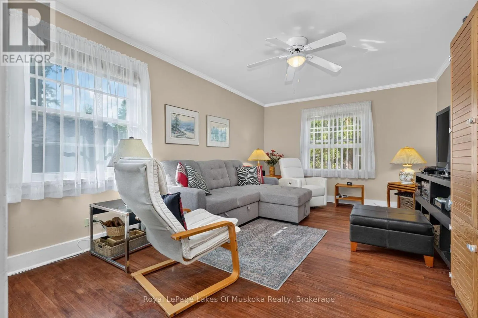2 MOUNTVIEW AVENUE