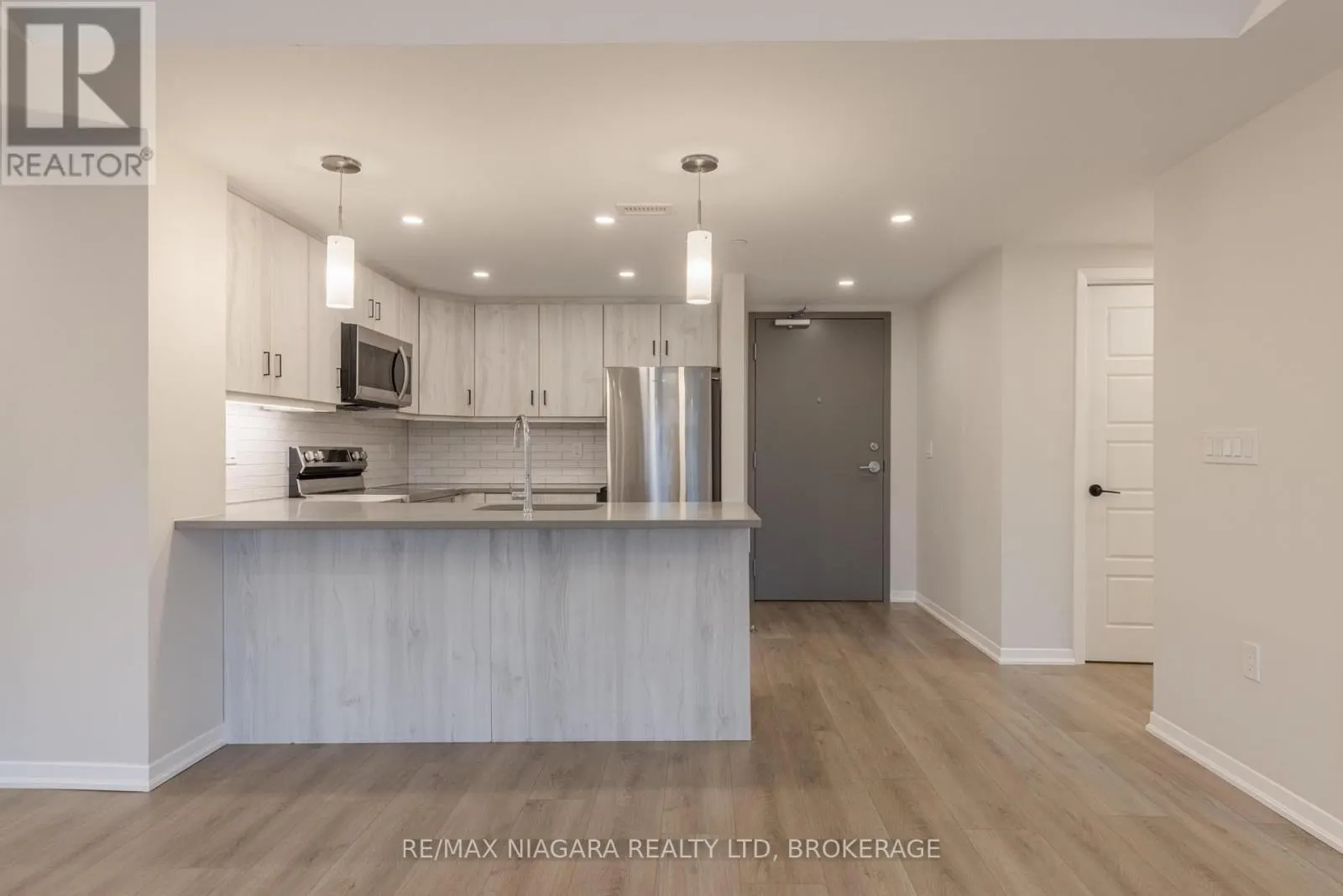 101 - 3998 VICTORIA AVENUE #101