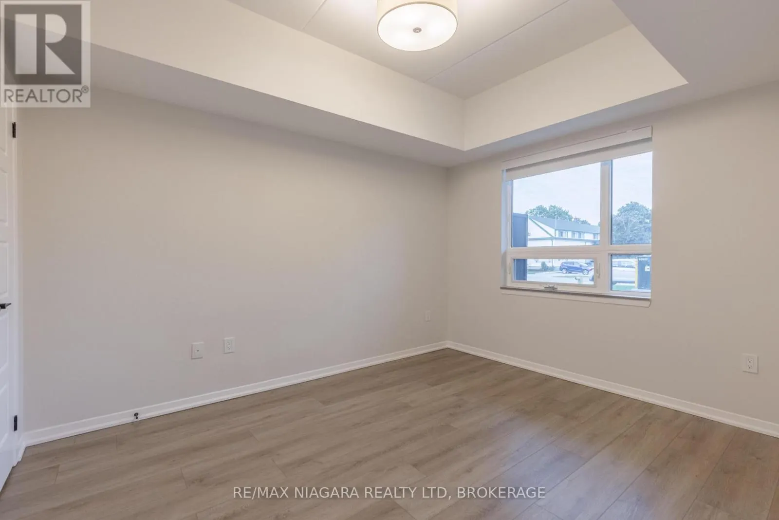 101 - 3998 VICTORIA AVENUE #101