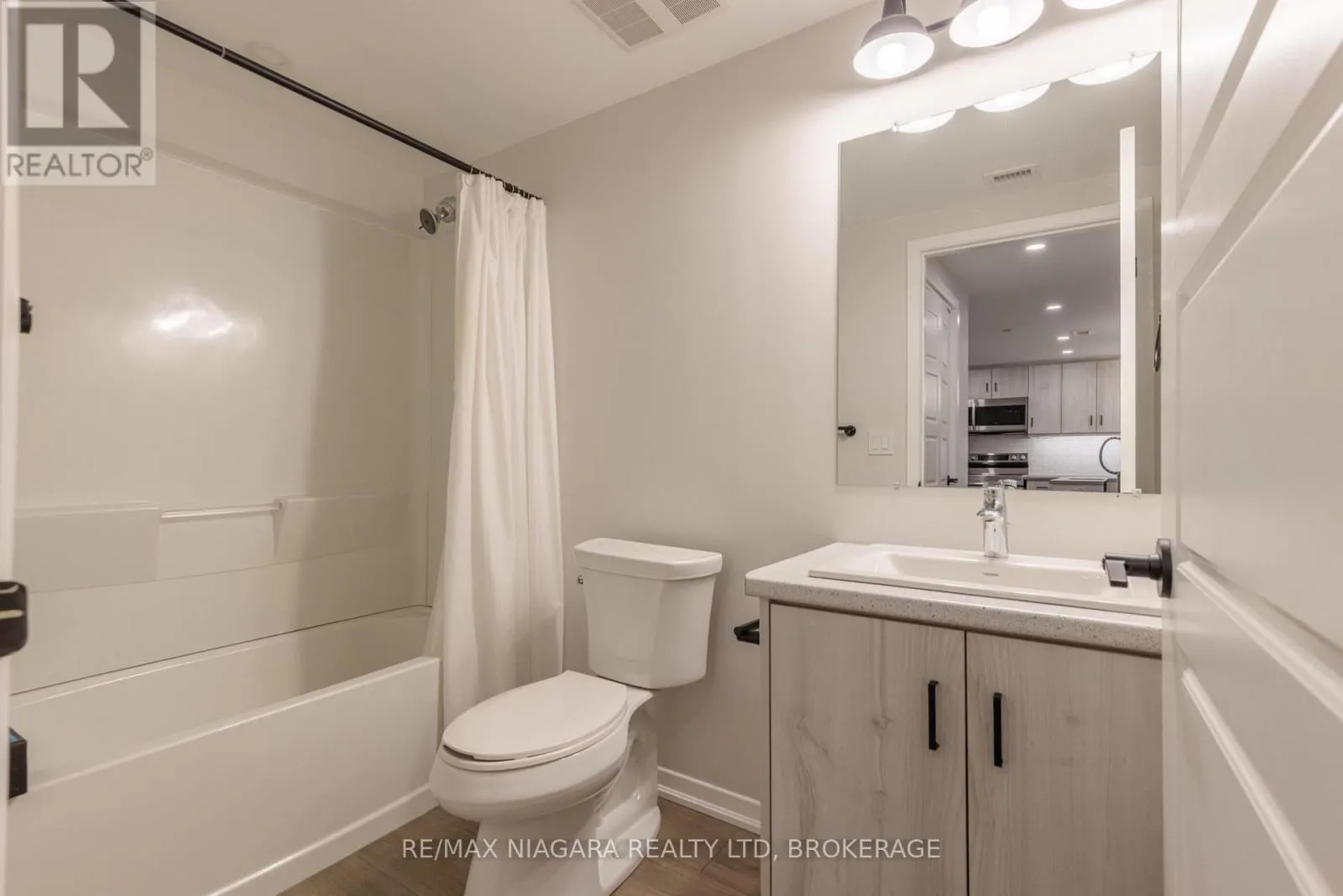101 - 3998 VICTORIA AVENUE #101