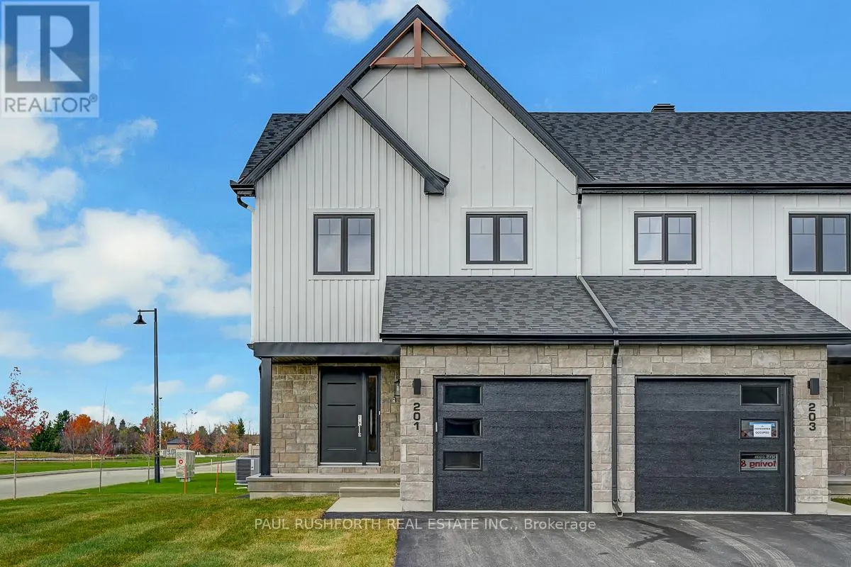 261 PEACOCK DRIVE
