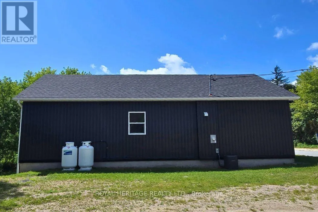 1009 ELM TREE ROAD