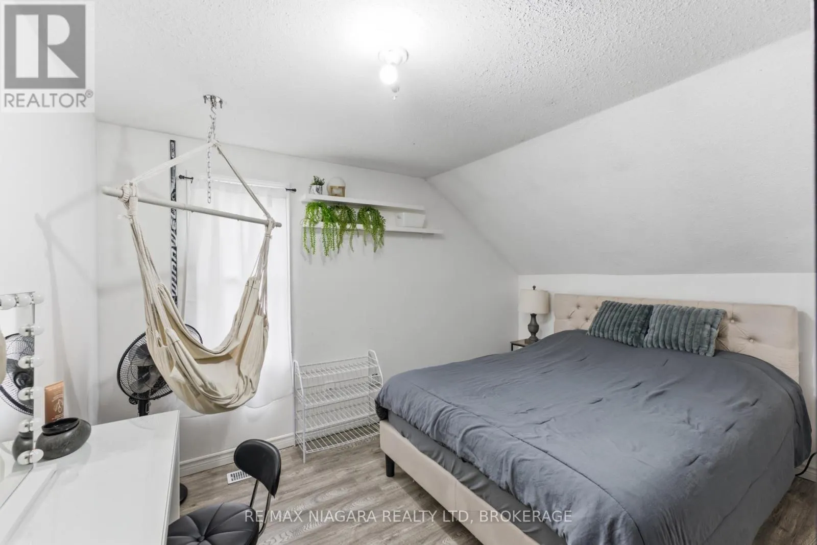 4491 CANBOROUGH ROAD