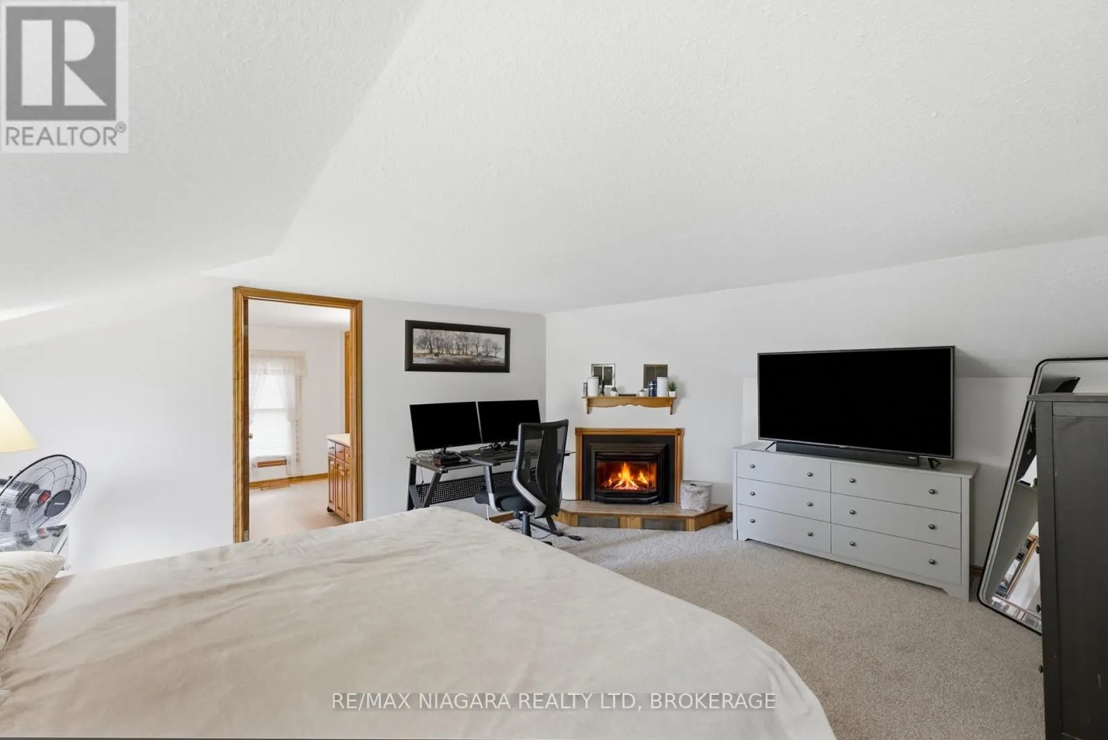 4491 CANBOROUGH ROAD