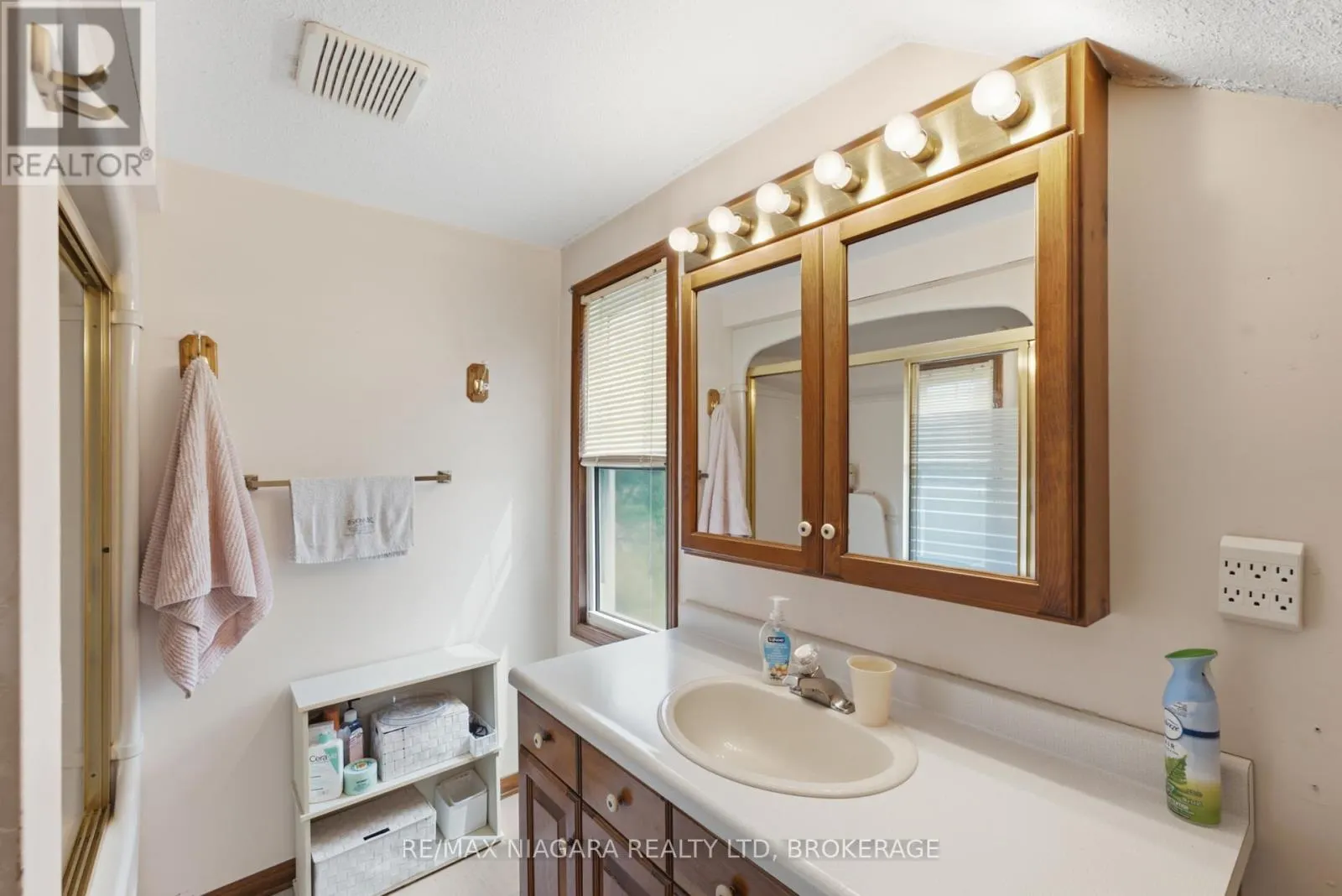 4491 CANBOROUGH ROAD