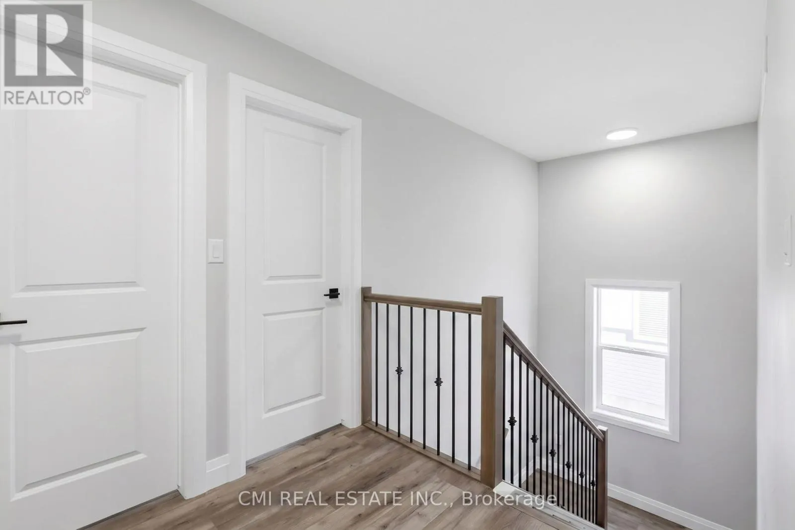10B - 93 EAGLE STREET