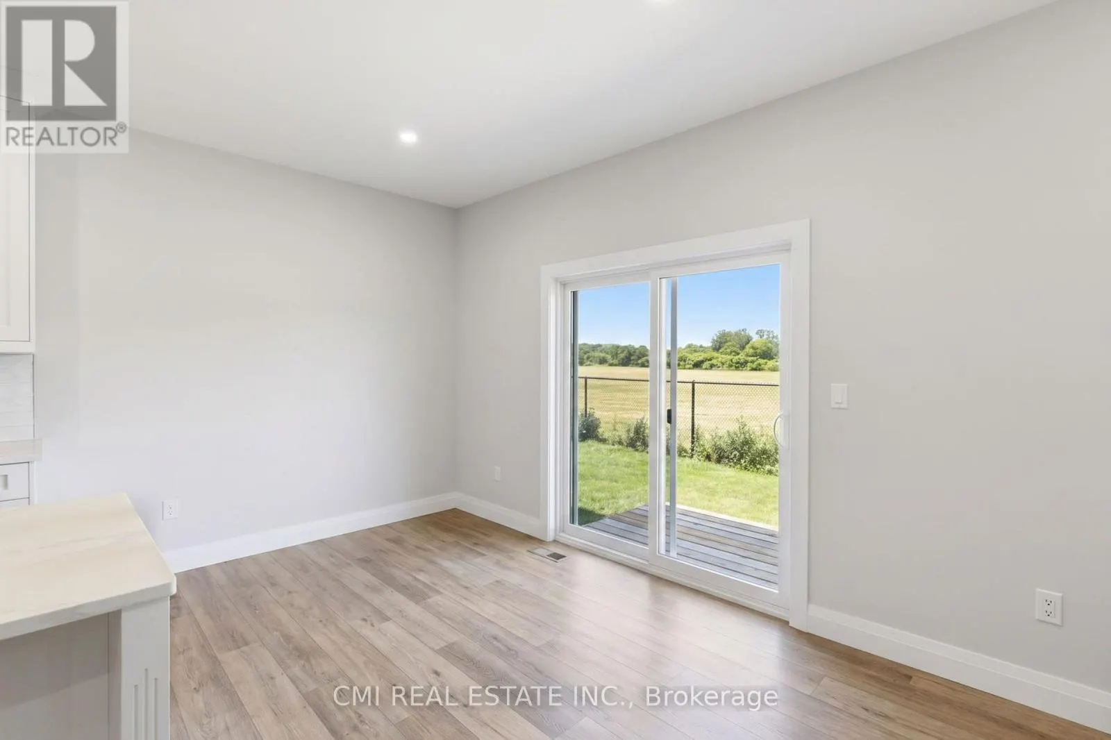 10B - 93 EAGLE STREET