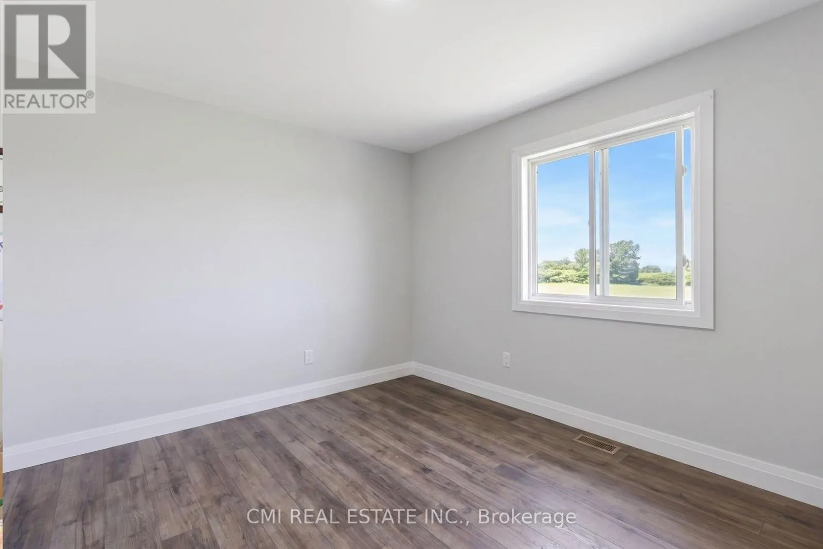 10B - 93 EAGLE STREET