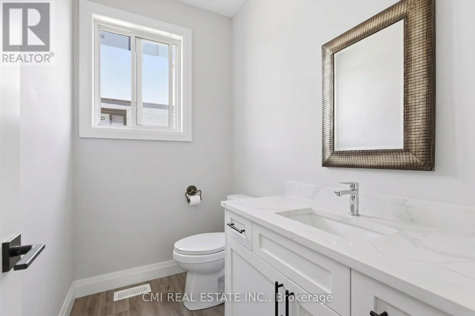 10B - 93 EAGLE STREET