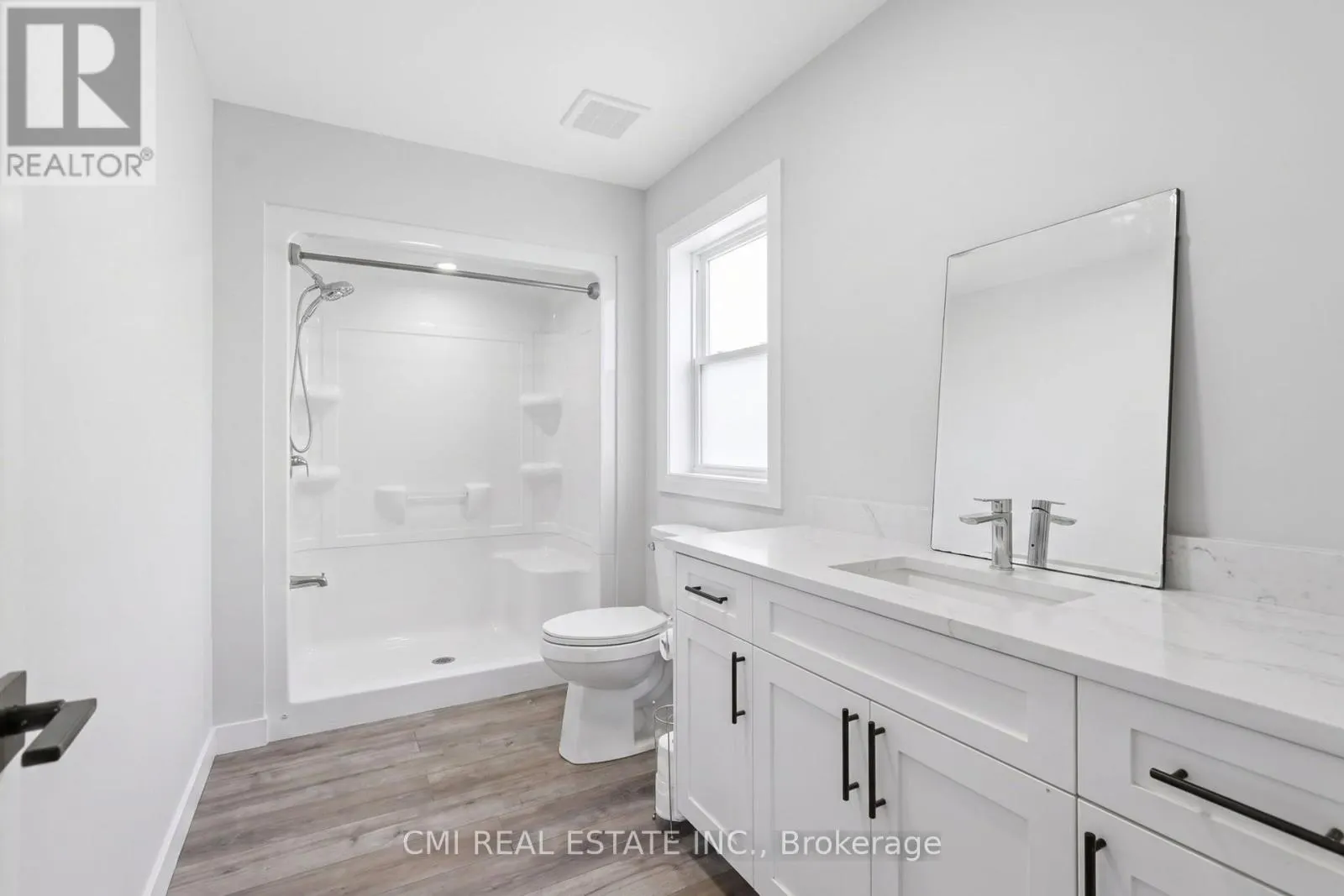 10B - 93 EAGLE STREET