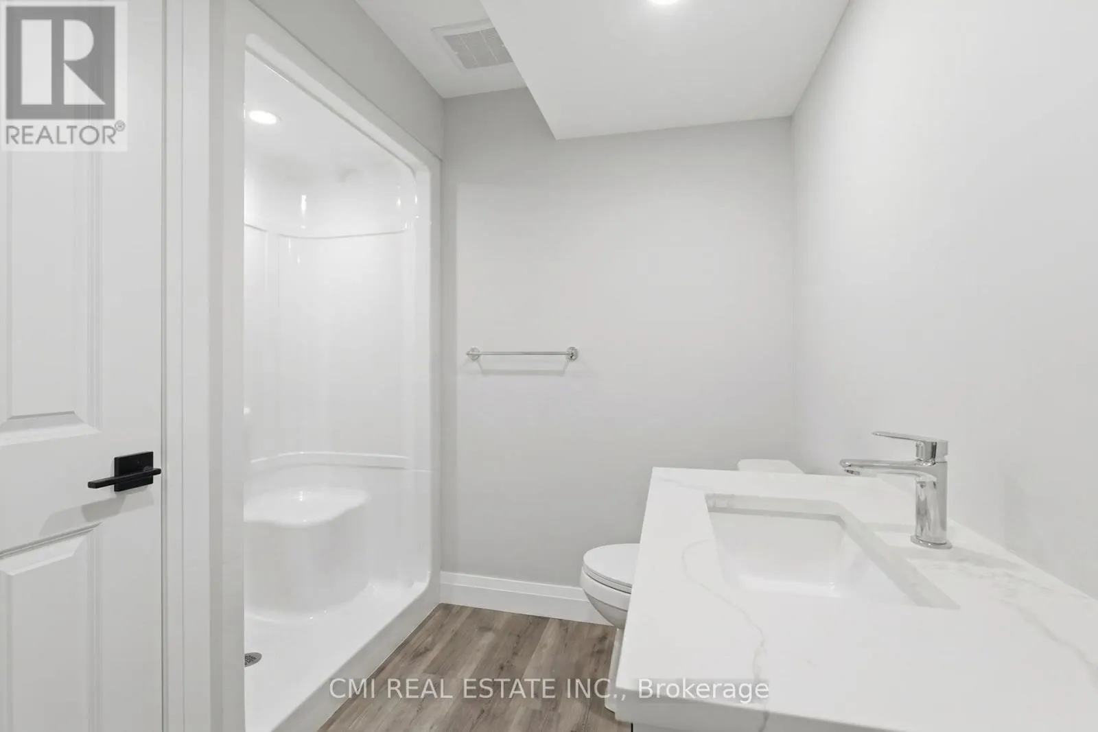 10B - 93 EAGLE STREET