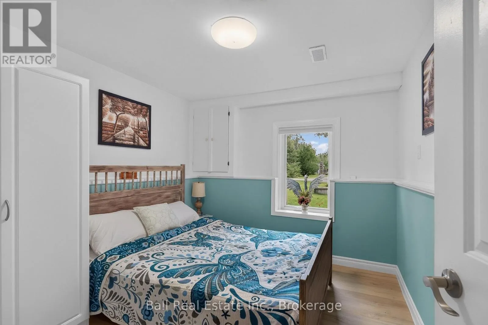 118 ECHO BAY ROAD E
