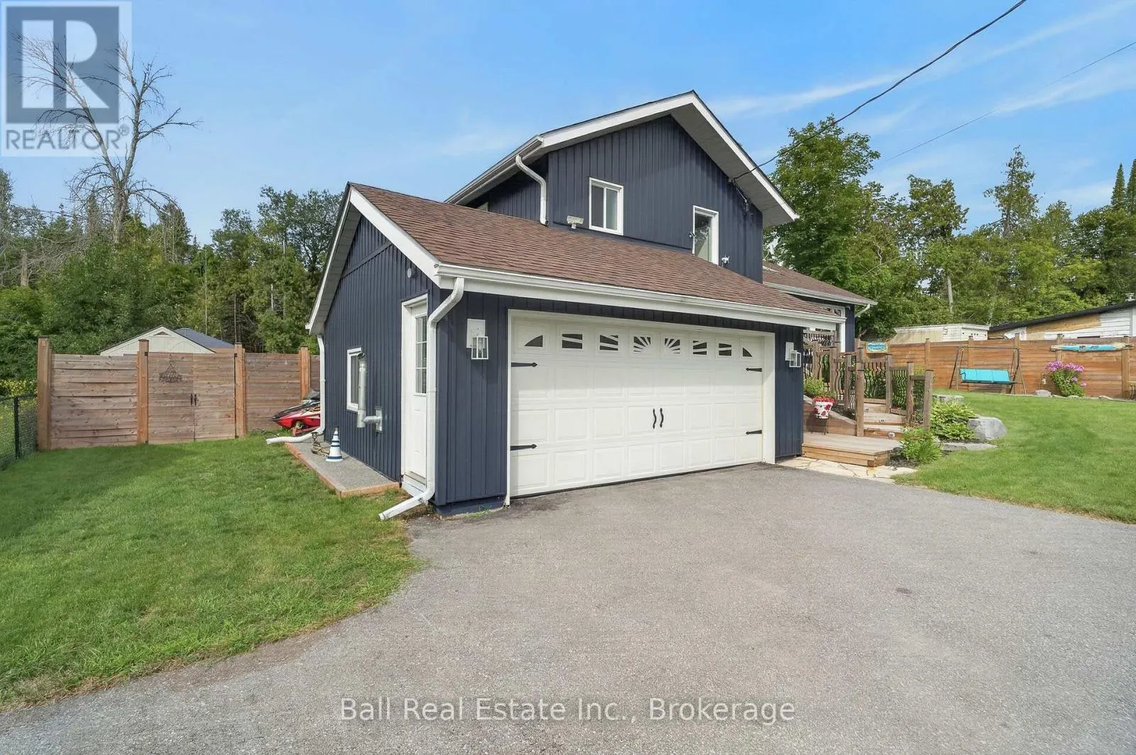 118 ECHO BAY ROAD E