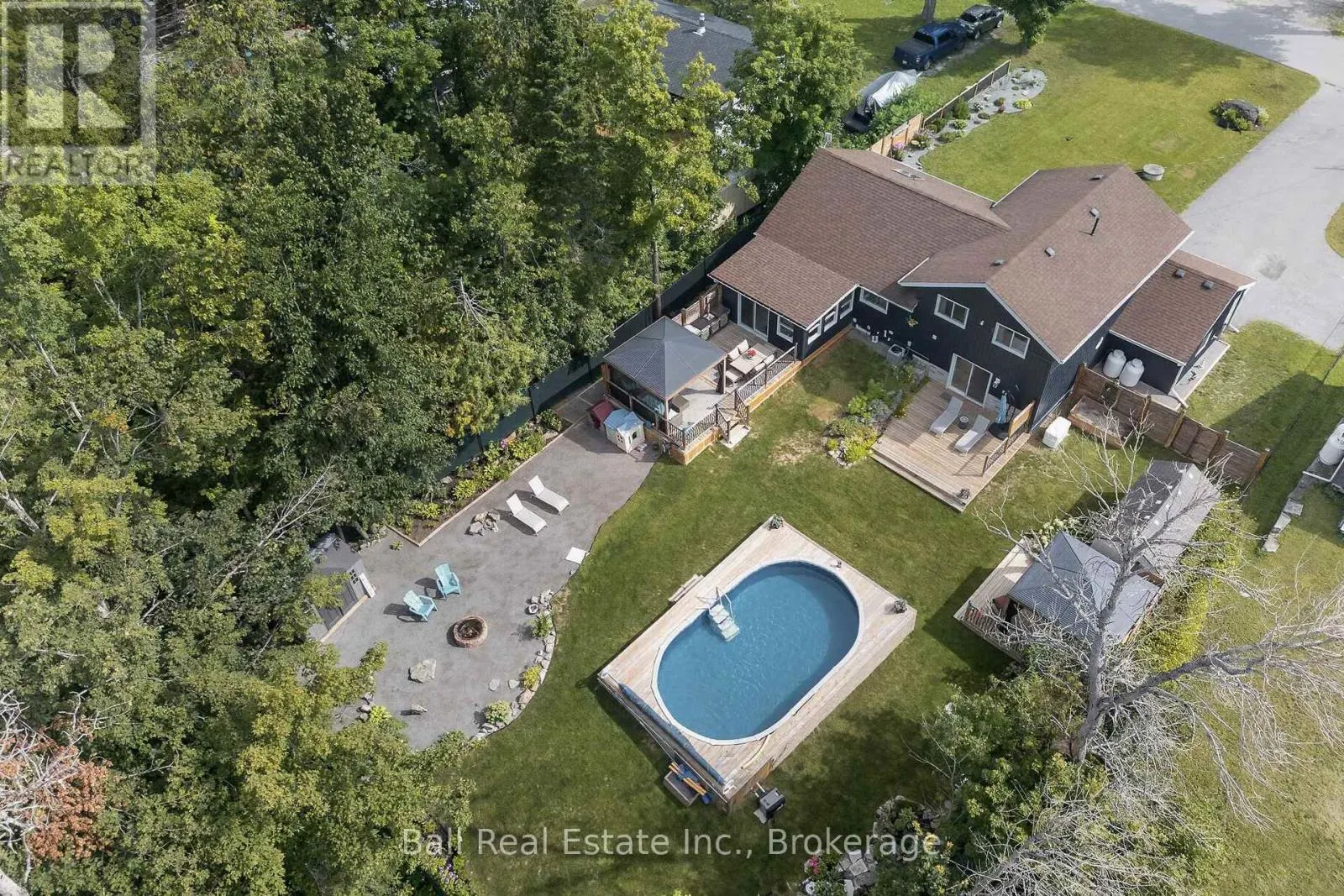 118 ECHO BAY ROAD E