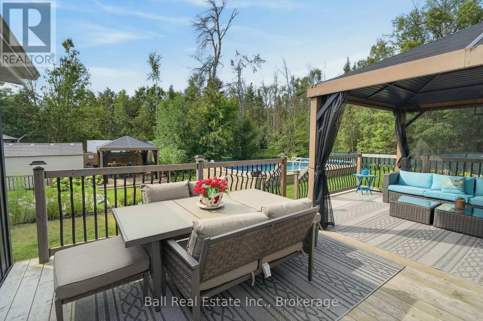 118 ECHO BAY ROAD E