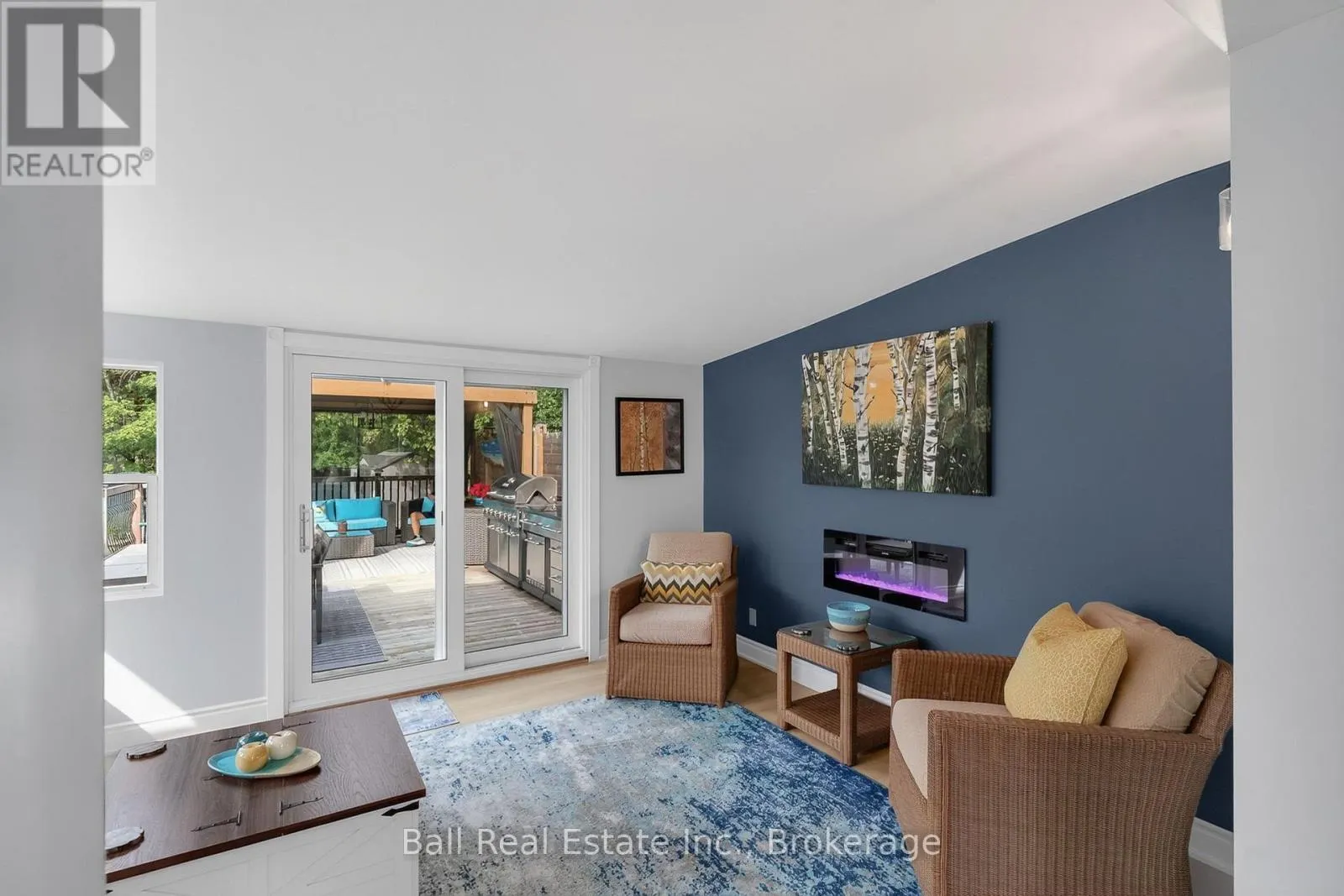 118 ECHO BAY ROAD E