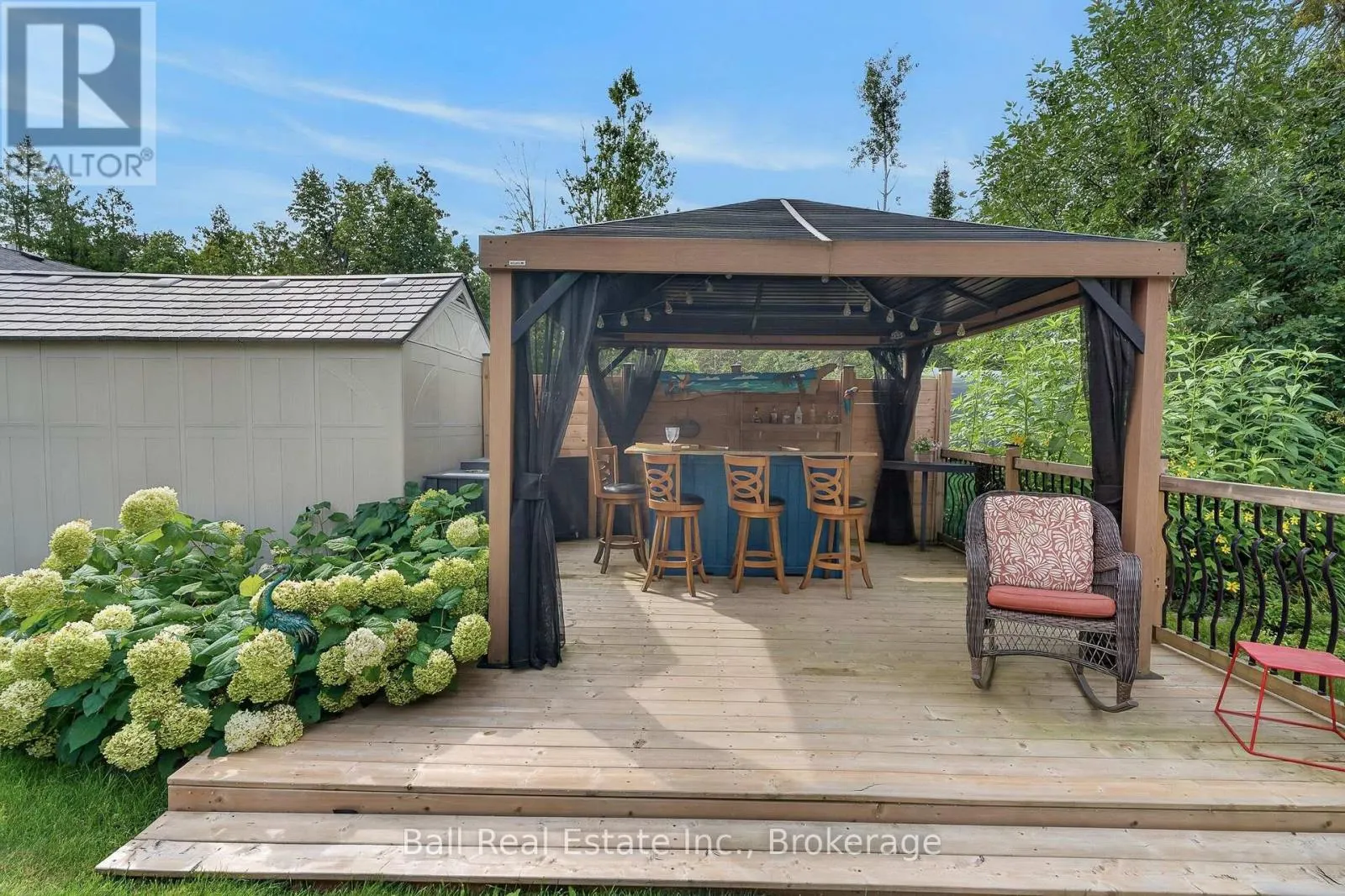 118 ECHO BAY ROAD E