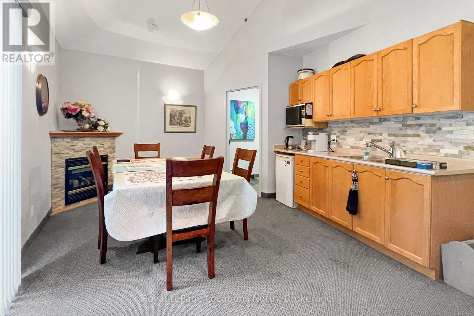 208 - 34 BAYFIELD STREET #208